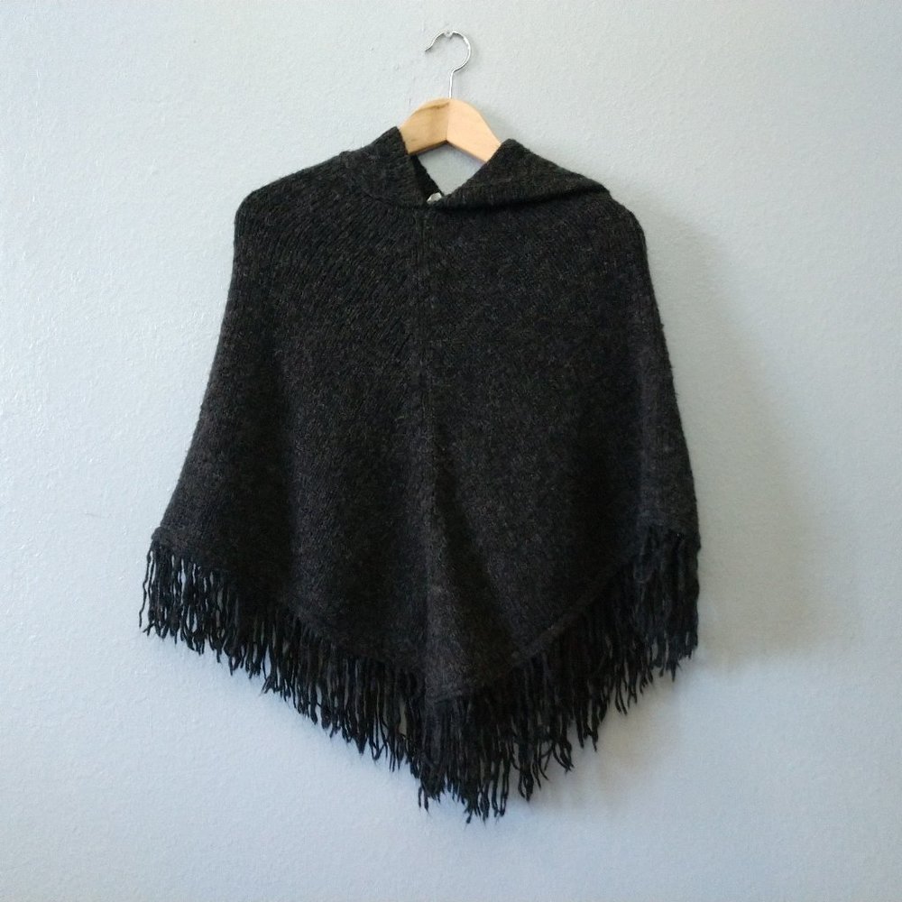 Gray Knit Tassel Pullover Poncho Cape Hoodie Sweater S/M Wool Blend